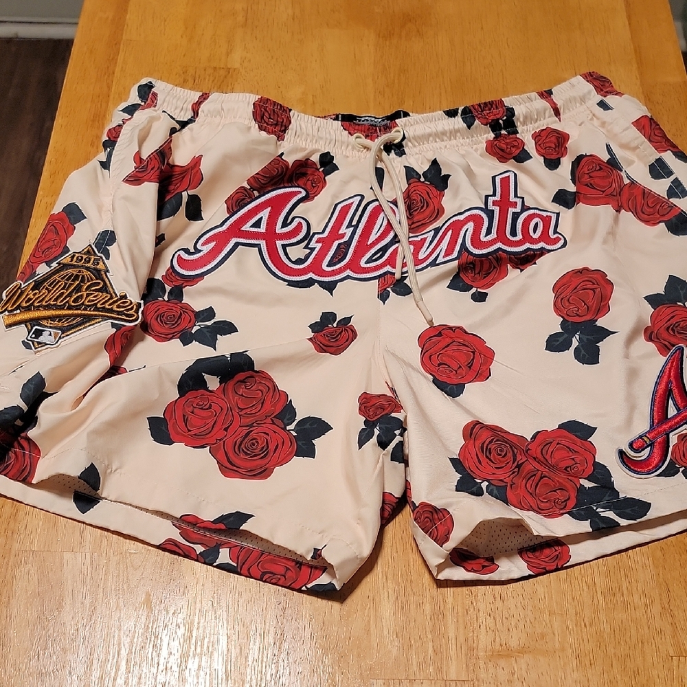 Atlanta Rose Print Women's Shorts